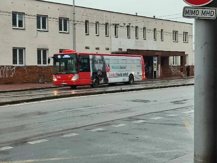 Autobus na lince 13